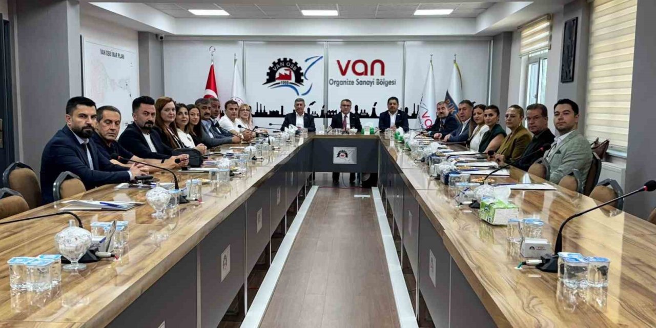 Van OSB’de iş dünyasının gündemi kalkınma ve ulaşım oldu