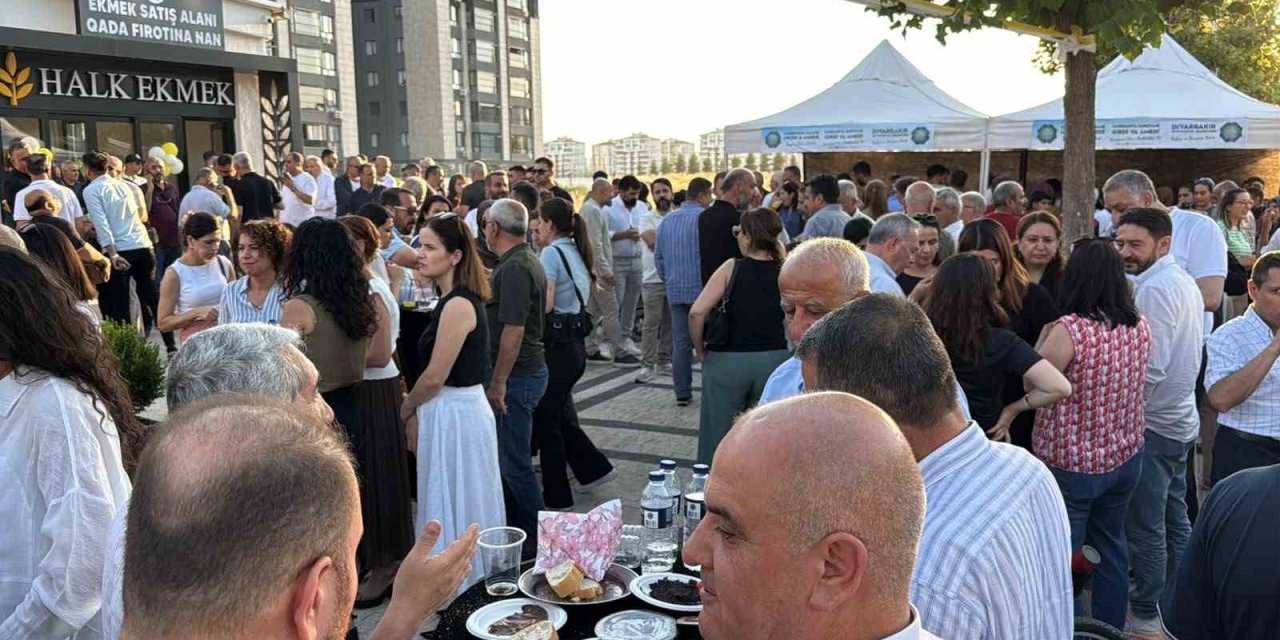 Diyarbakır’da 100 bin kapasiteli Halk Ekmek fabrikası hizmete açıldı
