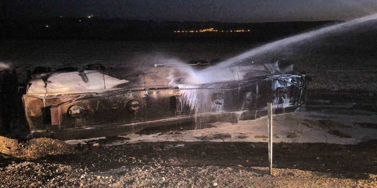 Mardin’de mazot yüklü tanker yandı