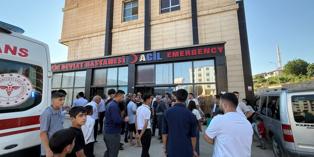 Derecik’te dereye düşen 3 yaşındaki çocuk hastaneye kaldırıldı
