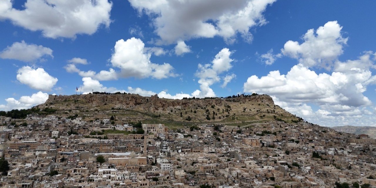 Mardin’de 100 öğrenciye ücretsiz otel konaklama desteği
