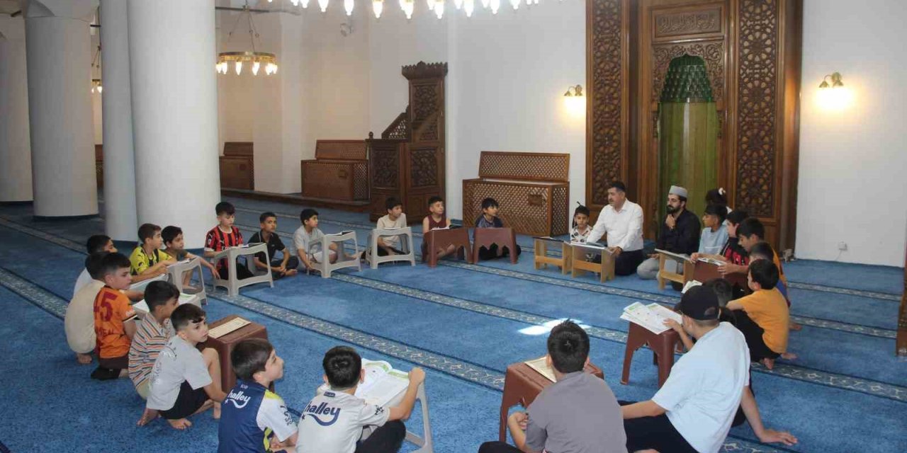 Cizre’de yaz Kur’an kurslarına çocuklardan ilgi
