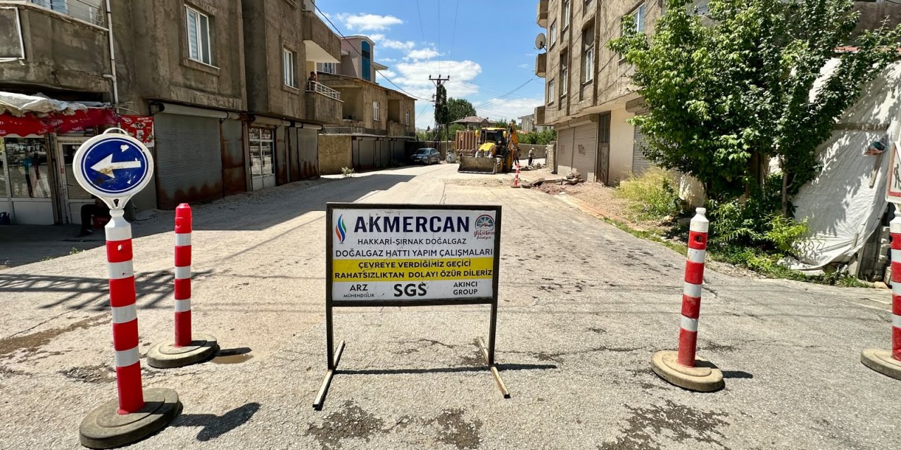 Yeni Mahalle’de doğalgaz hattı döşeniyor
