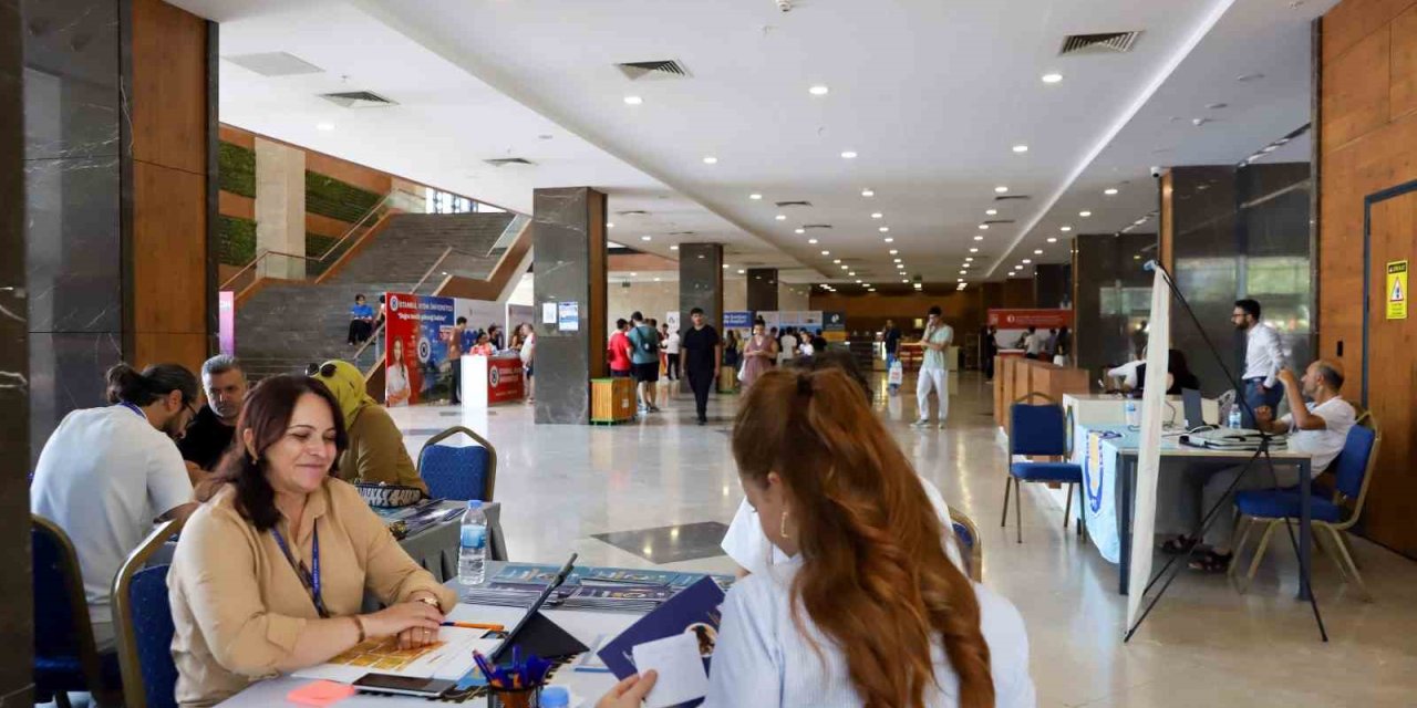Diyarbakır'da üniversite adaylarına ücretsiz tercih desteği