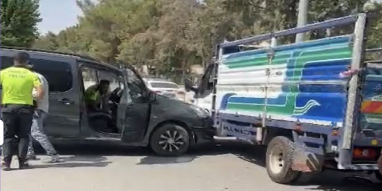 Mardin’deki kaza güvenlik kamerasına yansıdı