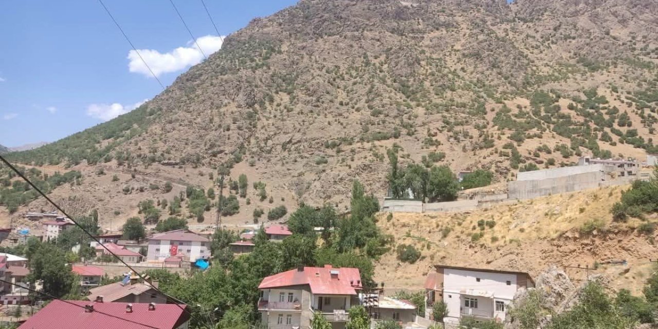 Şırnak’ta yaylada baygın halde mahsur kalan kadın helikopterle kurtarıldı
