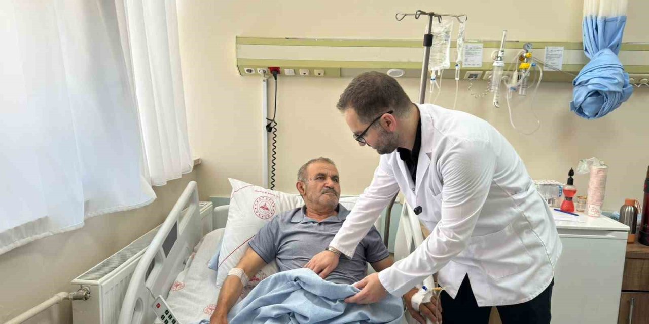 Hakkari'de kapalı yöntemle böbrek tümörü ameliyatı