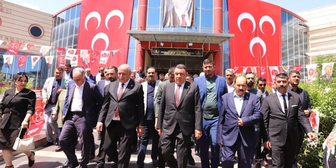 Milliyetçi Hareket Partisi Kayapınar Kongresinde Baver Bulut yeniden başkan seçildi