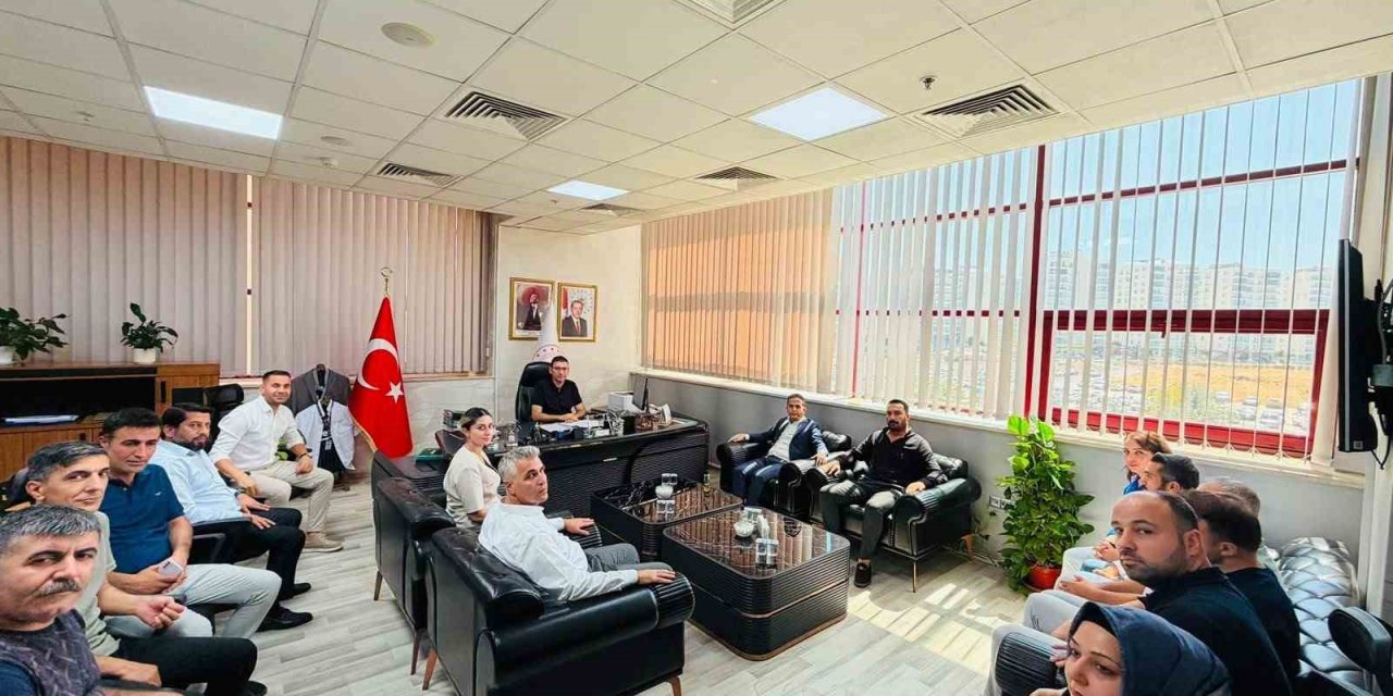 Hak-İş İl Başkanı Aküzüm, Başhekim Avınca ile görüştü