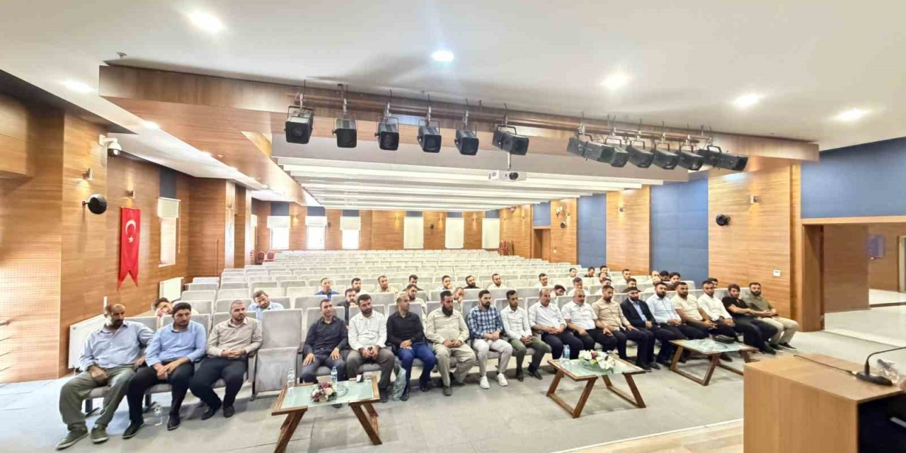 Müftü Şık’tan genç din görevlileriyle farkındalık buluşması