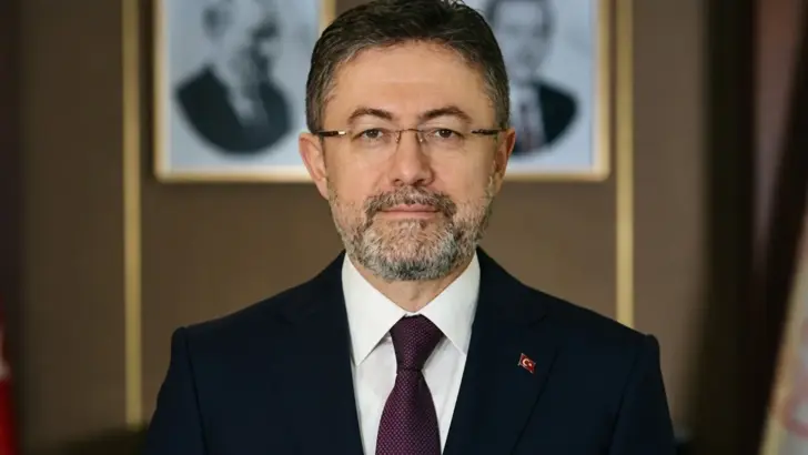 Bakan Yumaklı: Fransa'da görevli yangın söndürme uçakları ülkemize döndü
