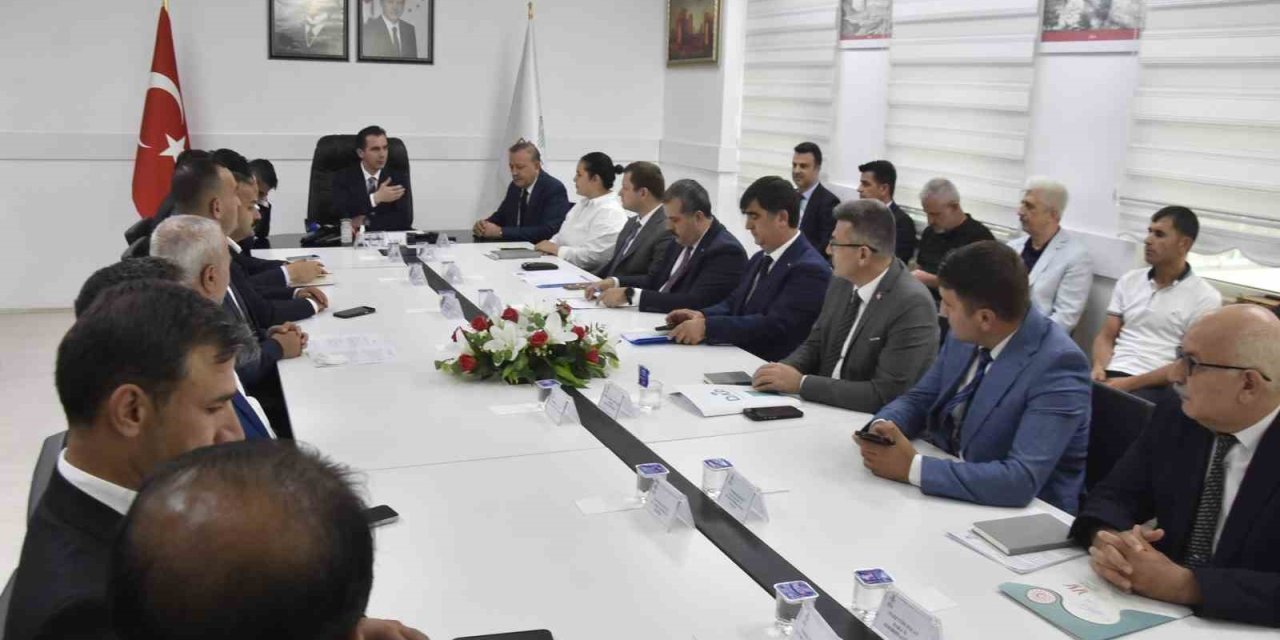 Bitlis’te DAKA ve DAP projeleri değerlendirme toplantısı gerçekleştirildi