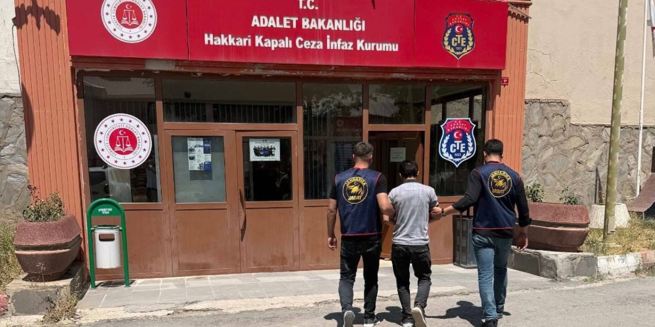 Hakkari’de aranan 2 şahıs  yakalandı