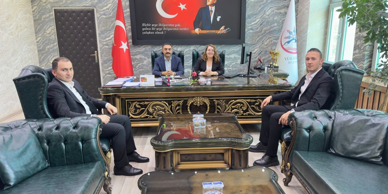 Yüksekova Belediyesi Eşbaşkanlarına adli makamlardan ziyaret