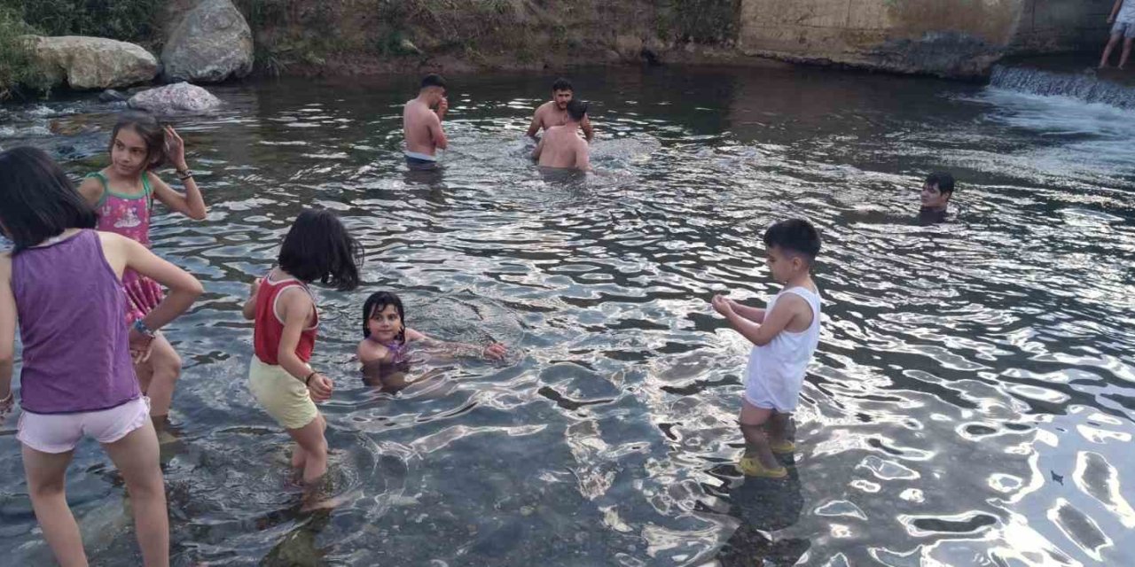 Hakkari’de sıcaklara karşı doğal çözüm