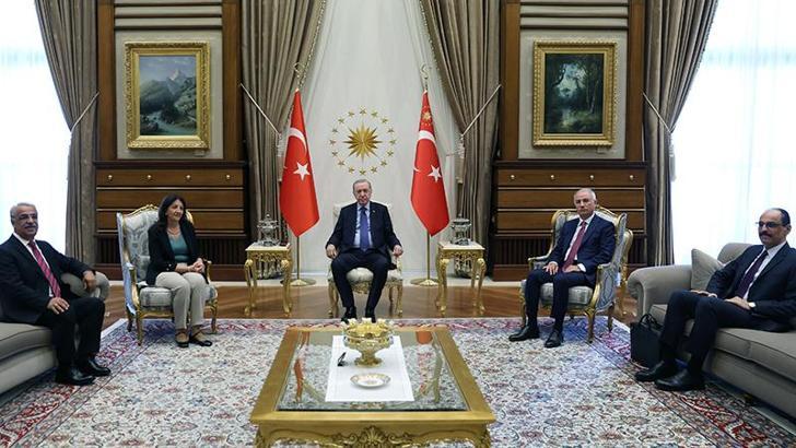 Erdoğan, DEM Parti İmralı heyetini kabul etti