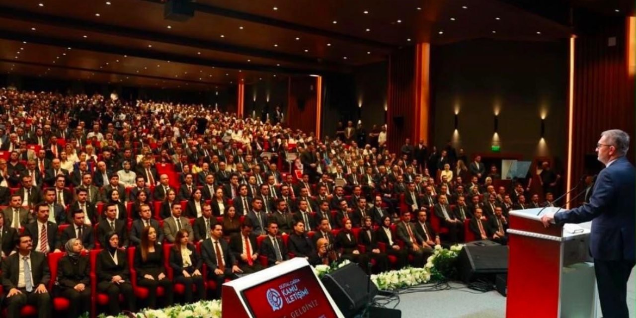 BEÜ, “Dijital Çağda Kamu İletişimi” panelinde