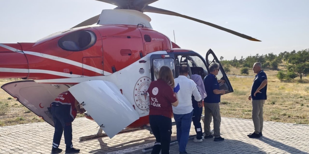 Van'dan Erzurum’a helikopter ambulansla entübe hasta nakli