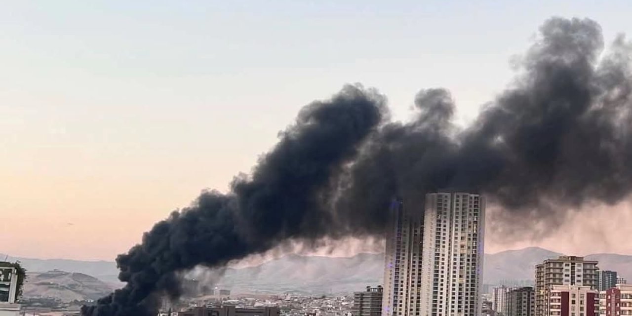 Süleymaniye Valiliği yerleşkesinde peş peşe patlamalar