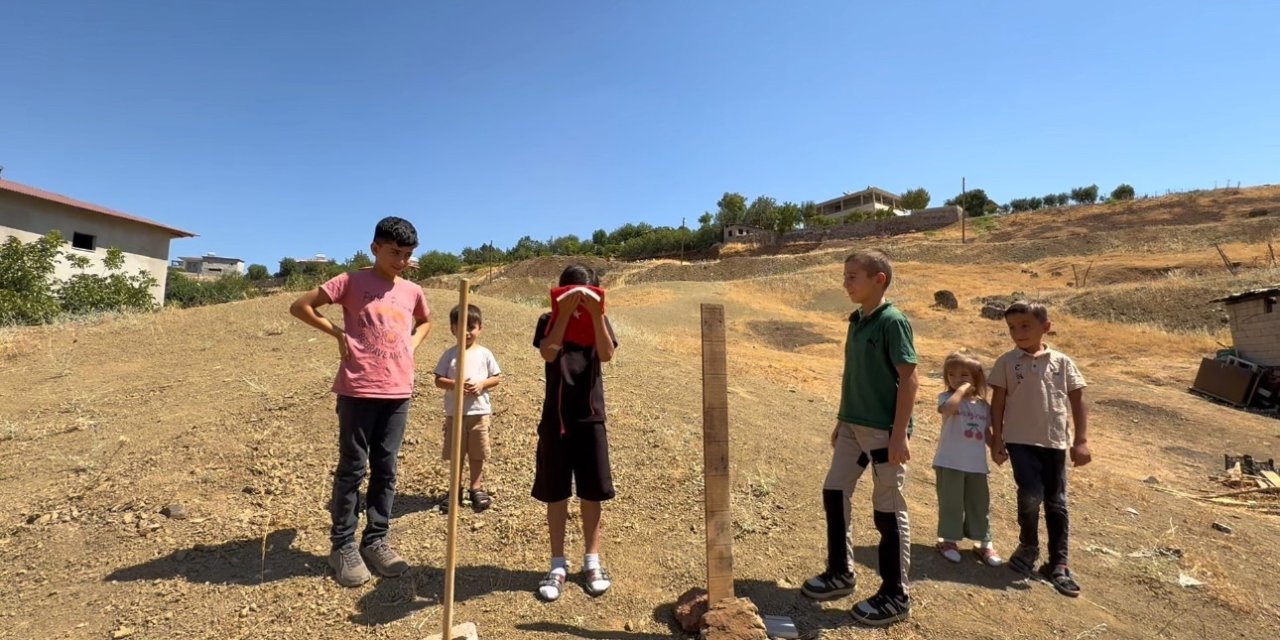 Derecik’te çocuklardan yetkililere park çağrısı
