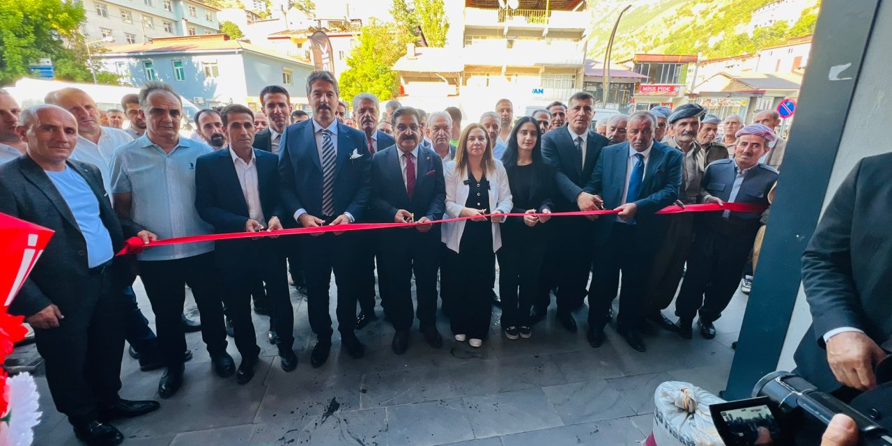 Şemdinli’de Yeni Parti ilçe başkanlığı törenle açıldı