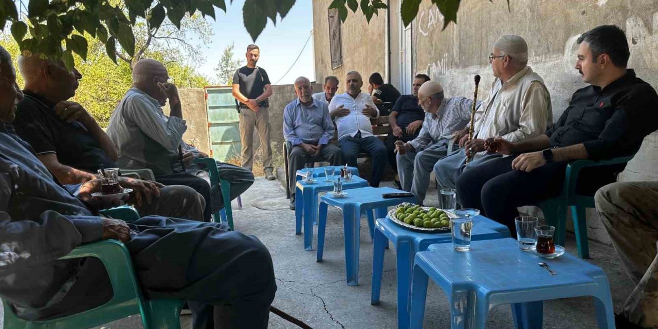 Dicle Kaymakamı Atış, esnaf ve vatandaşlarla buluştu