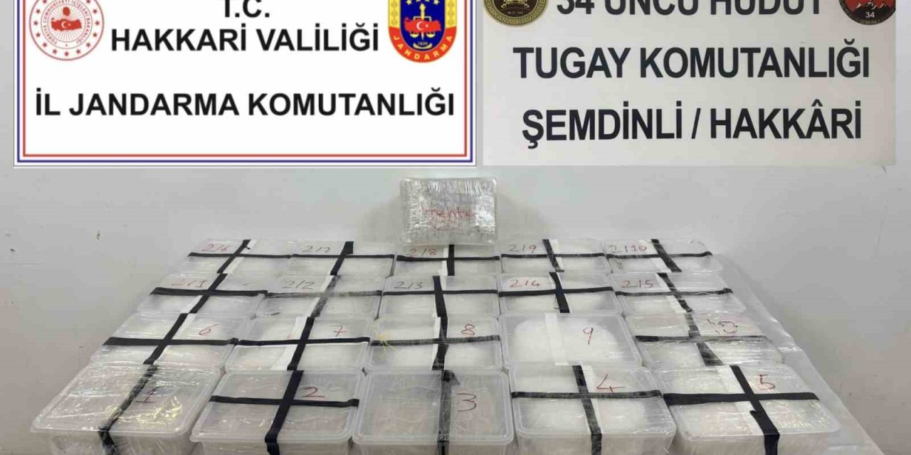 Hakkari’de 2 çuval uyuşturucu ele geçirildi