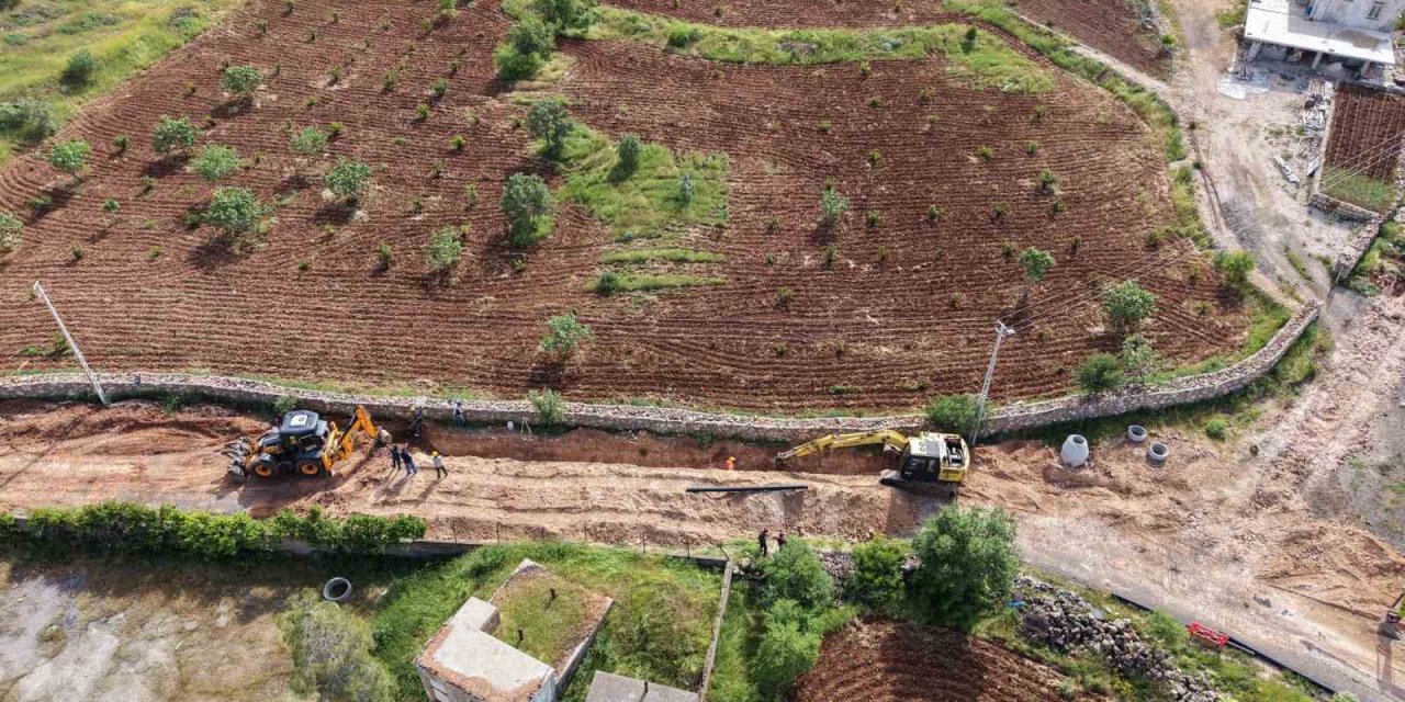 Mardin’de bir mahallede daha atık su döşeme çalışmaları son buldu