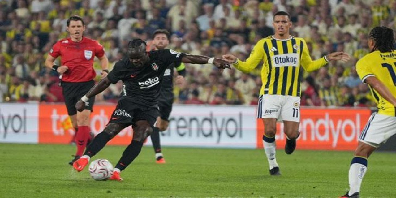 Fenerbahçe, Beşiktaş’a 2-1 mağlup oldu