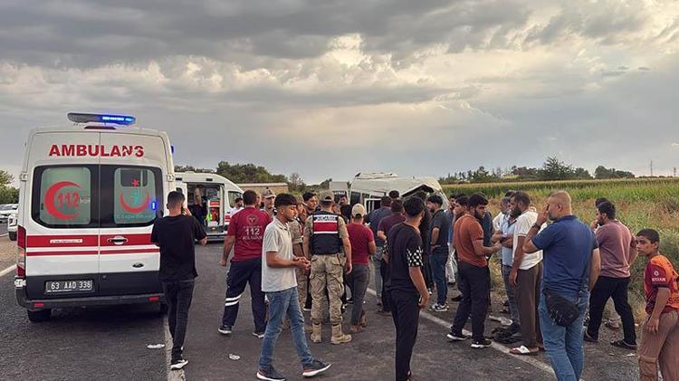 Şanlıurfa’da tarım işçilerini taşıyan minibüs kanala devrildi; 19 yaralı