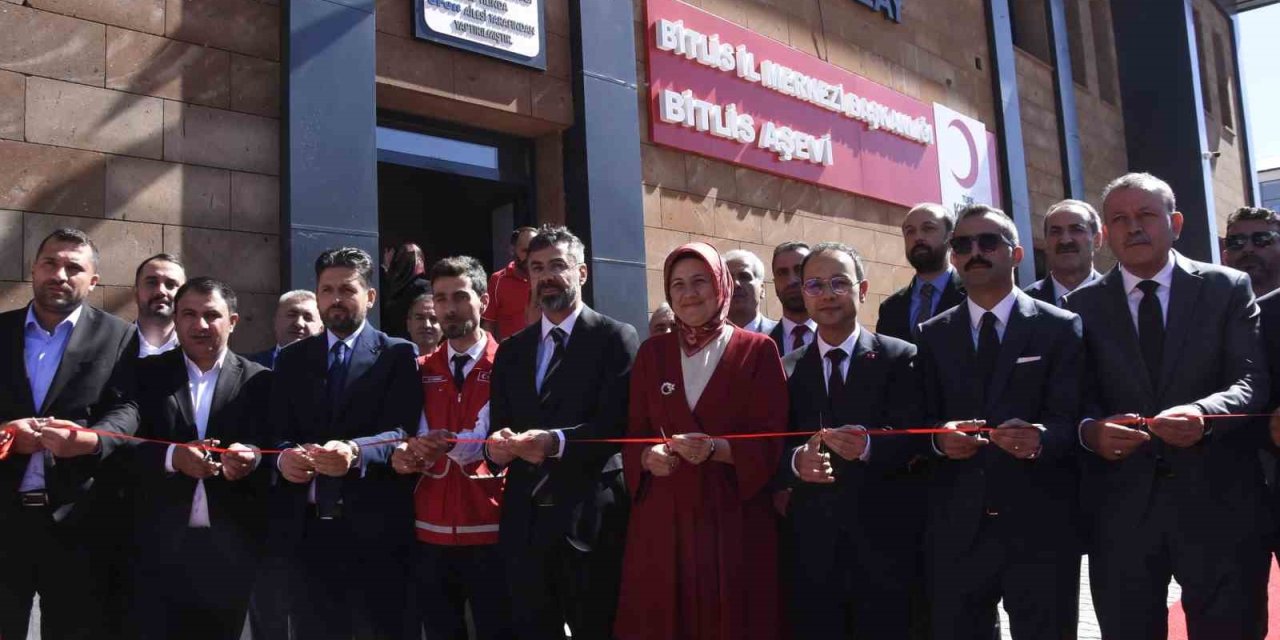 Bitlis’te Türk Kızılay Aşevi hizmette