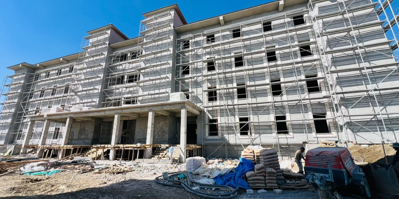 Yüksekova’da Fen Lisesi ve 200 kişilik pansiyon için çalışmalar sürüyor