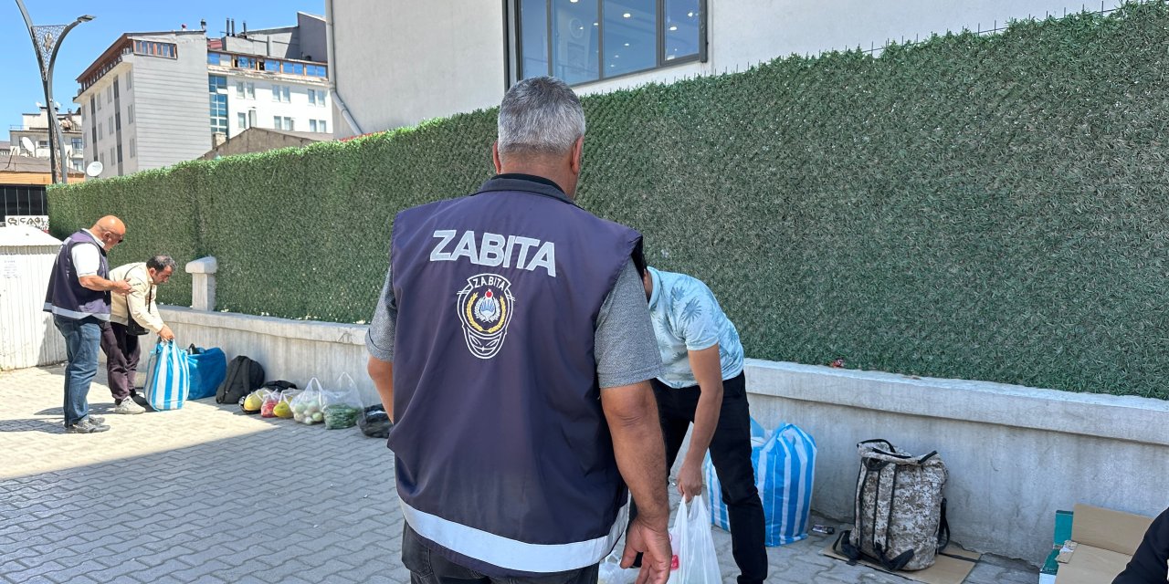 Yüksekova’da kaldırım işgaline karşı denetim