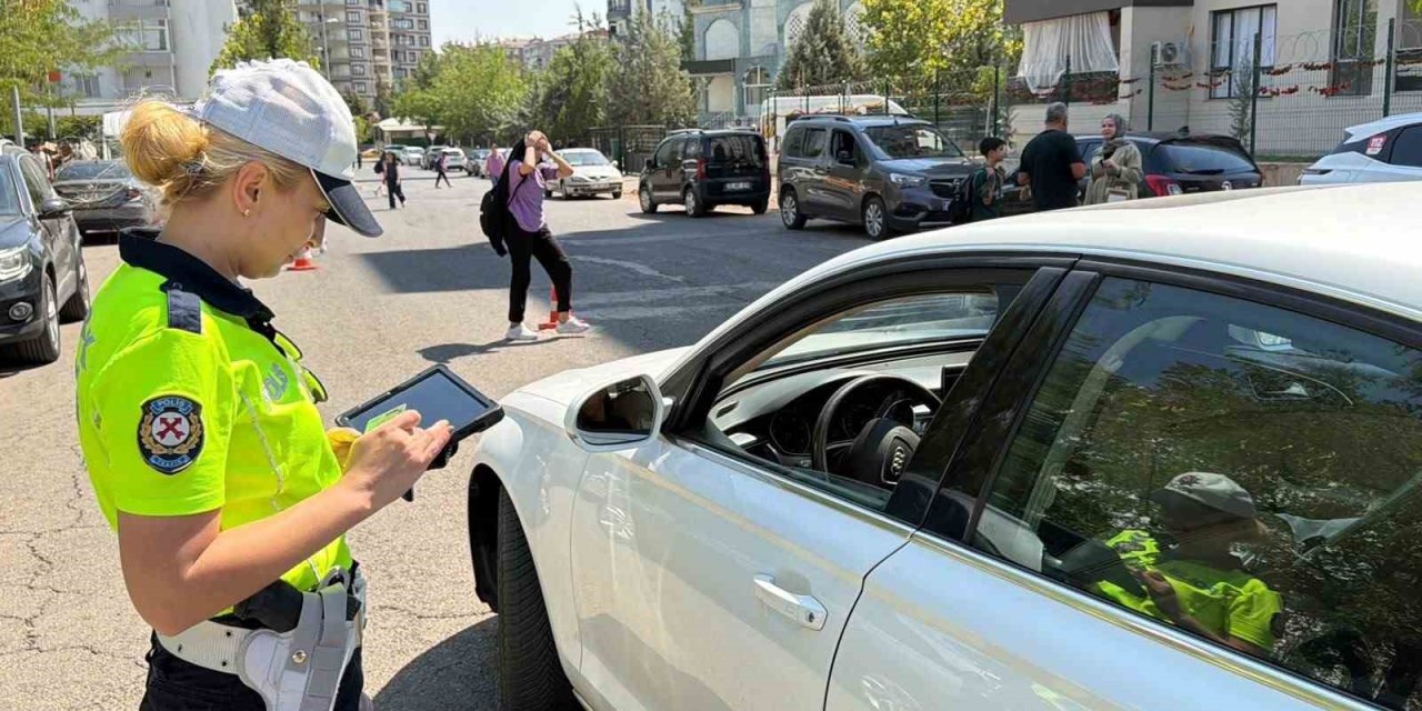 Diyarbakır’da yeni eğitim yılının ilk günü güvenlik denetimi