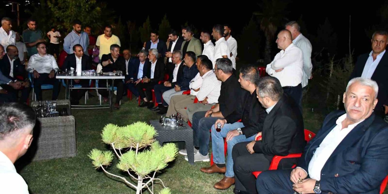 Vekil Tatar, muhtarlarla buluştu
