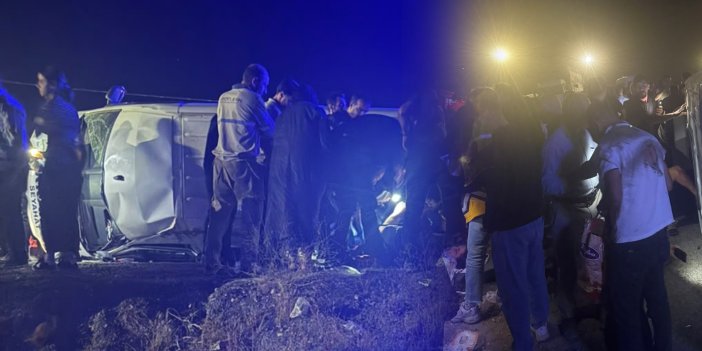 Hakkari-Van yolunda minibüs devrildi: Çok sayıda yaralı var