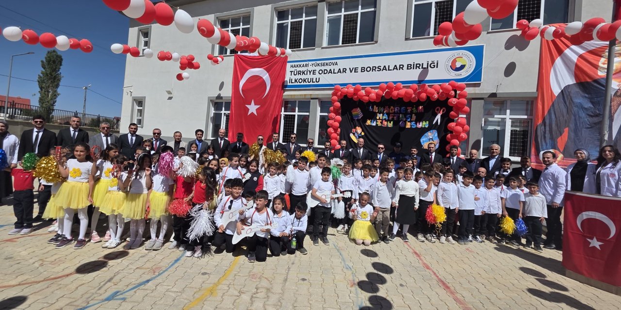Yüksekova’da İlköğretim Haftası kutlandı