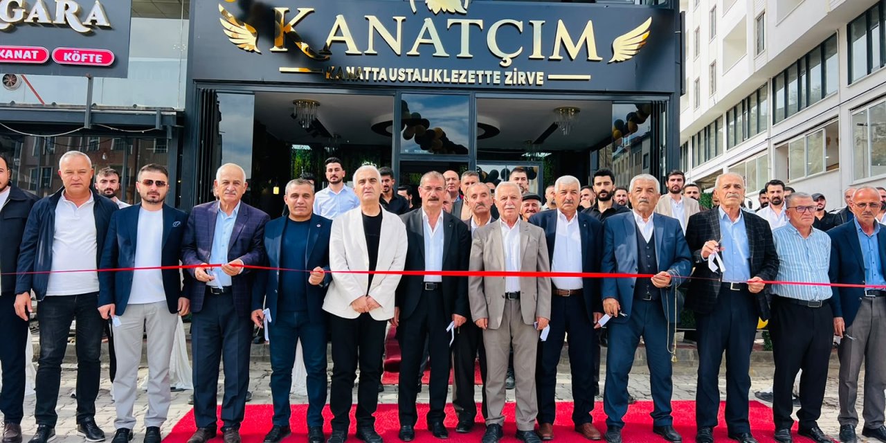 Yüksekova'da Kanatçım adlı iş yeri hizmete girdi