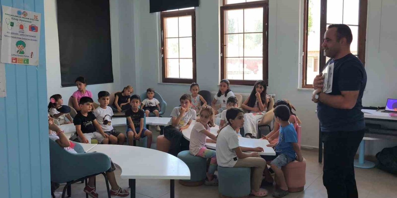 Muradiye Bebek ve Çocuk Kütüphanesi’nde aileler üretiyor, çocuklar keşfediyor