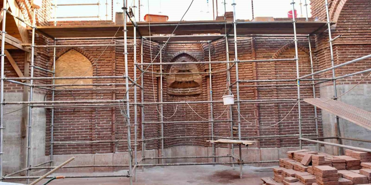 800 yıllık tarihi Ulu Camii’nin restorasyonu sürüyor