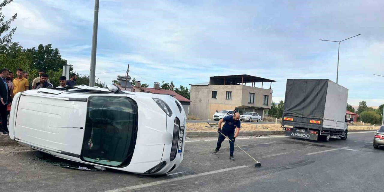Van’da trafik kazası: 3 yaralı