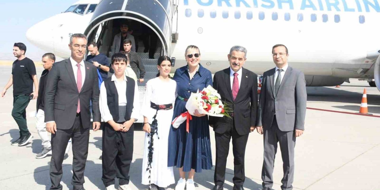 Tenis Federasyonu Başkanı Şafak Müderrisgil, Cudi Cup finalleri için Şırnak’ta