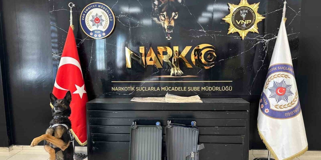Van’da havalimanında 2 kilo 100 gram uyuşturucu ele geçirildi