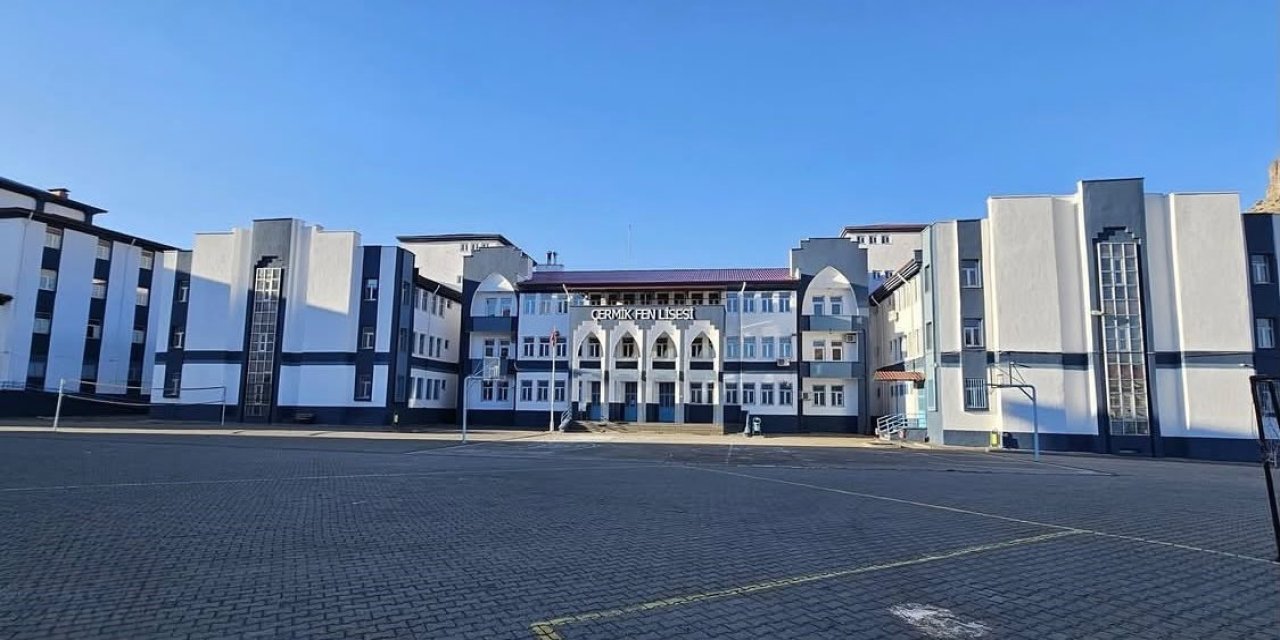 Diyarbakır’da 11 öğrenci hastaneye kaldırıldı