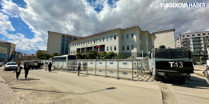 Yüksekova’da yasa dışı bahis operasyonunda 30 şüphelinin işlemleri tamamlandı: 2 tutuklama