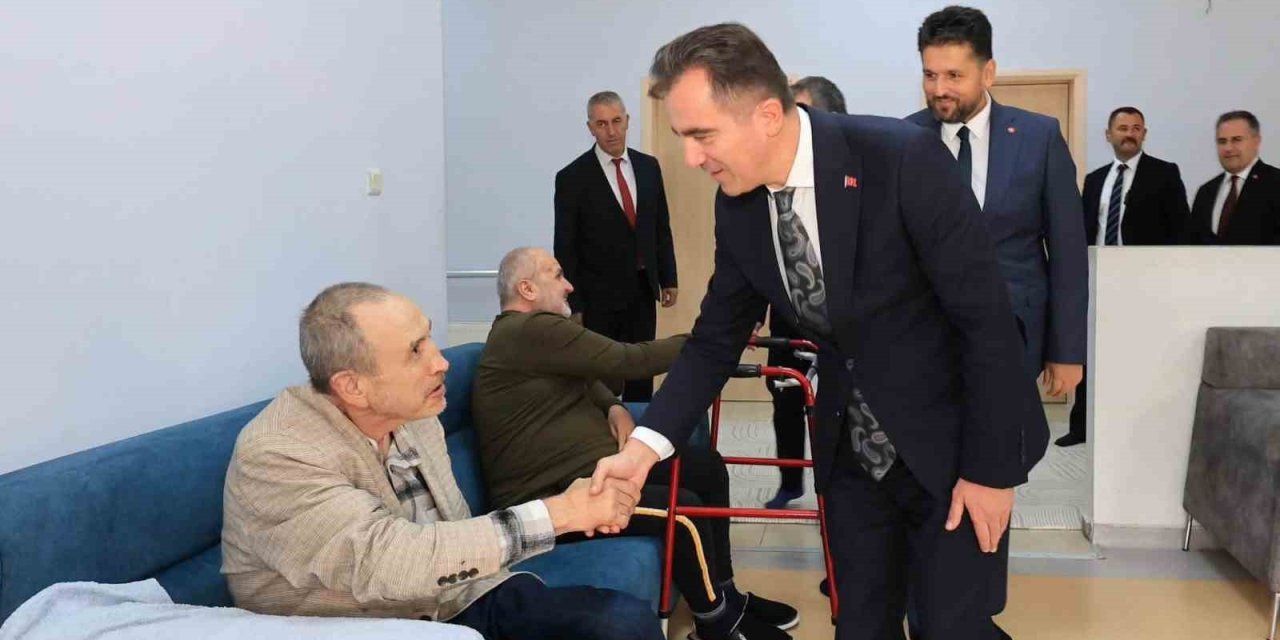 Vali Karakaya’dan ulu çınarlara ziyaret