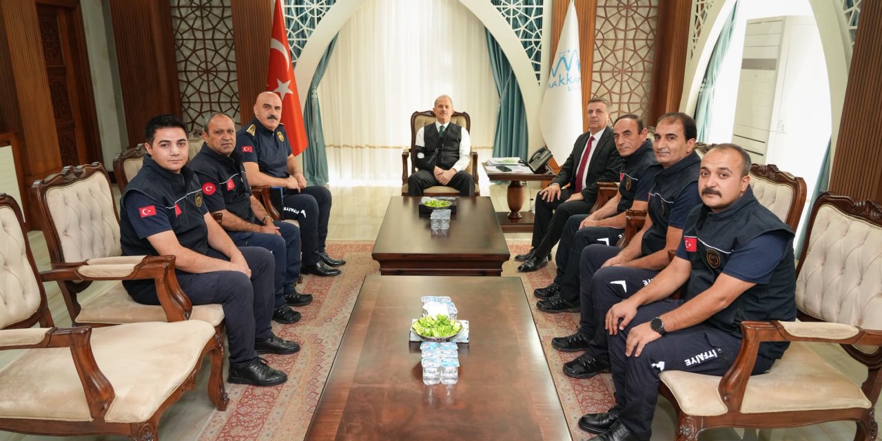 İtfaiye Haftası’nda Vali Taşyapan’a ziyaret