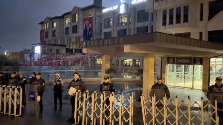 Eyüpsultan Belediyesi'ne operasyon: 28 gözaltı