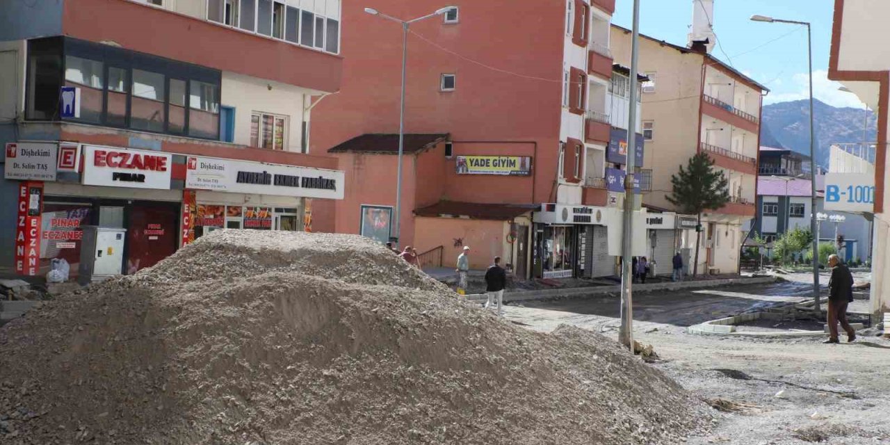 Hakkari’de KPSS için çalışmalar ve inşaatlar durduruldu