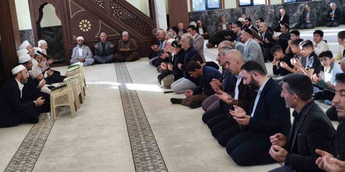 Hakkari’de vefat eden din görevlileri için anma programı
